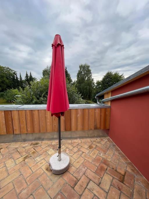 Grosse Wohnung Mit Loggia Templin Exterior photo